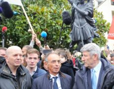« Pour détruire un peuple, il faut détruire ses racines ». N’oubliez jamais cet avertissement d’Alexandre Soljenitsyne