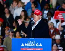 Donald Trump passe à la contre-offensive