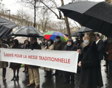 Nouvelle manifestation devant la nonciature