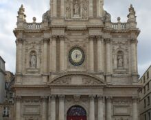 Rien ne peut être organisé dans un lieu de culte sans l’accord explicite et préalable du curé