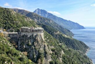 1800 moines sur le Mont Athos