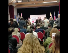 Réunion publique de soutien à Emmanuel Macron à Domont (95) sous les huées