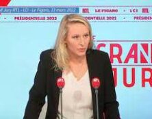 Marion Maréchal aux journalistes : “Est-ce que vous avez lu le livre de Renaud Camus sur le Grand Remplacement ?”