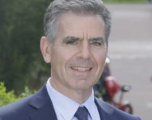 En finir avec les dégâts infligés par Emmanuel Macron