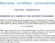 Emmanuel Macron supprime le corps diplomatique