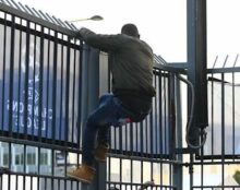 Chaos autour du Stade de France : Darmanin accuse les supporters britanniques…