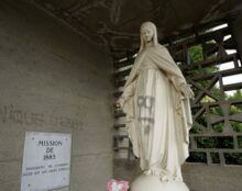 Toulouse : des tags sur l’église, la statue de la Vierge et le monument aux morts