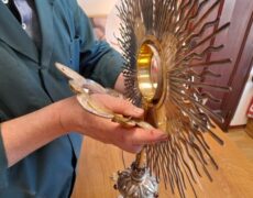 Participez à la restauration de l’ostensoir du Saint-Sacrement à Bollène