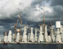 L’inimaginable forêt de socles en béton d’éoliennes