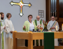 La machine de la liturgie nouvelle s’emballe