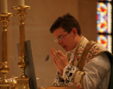 L’abbé Jean de Massia devient aumônier général de Notre-Dame de Chrétienté