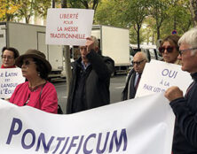 Et pendant ce temps, les abus liturgiques fleurissent dans notre pays