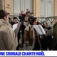 Une chorale chante Noël dans les rues de Lyon