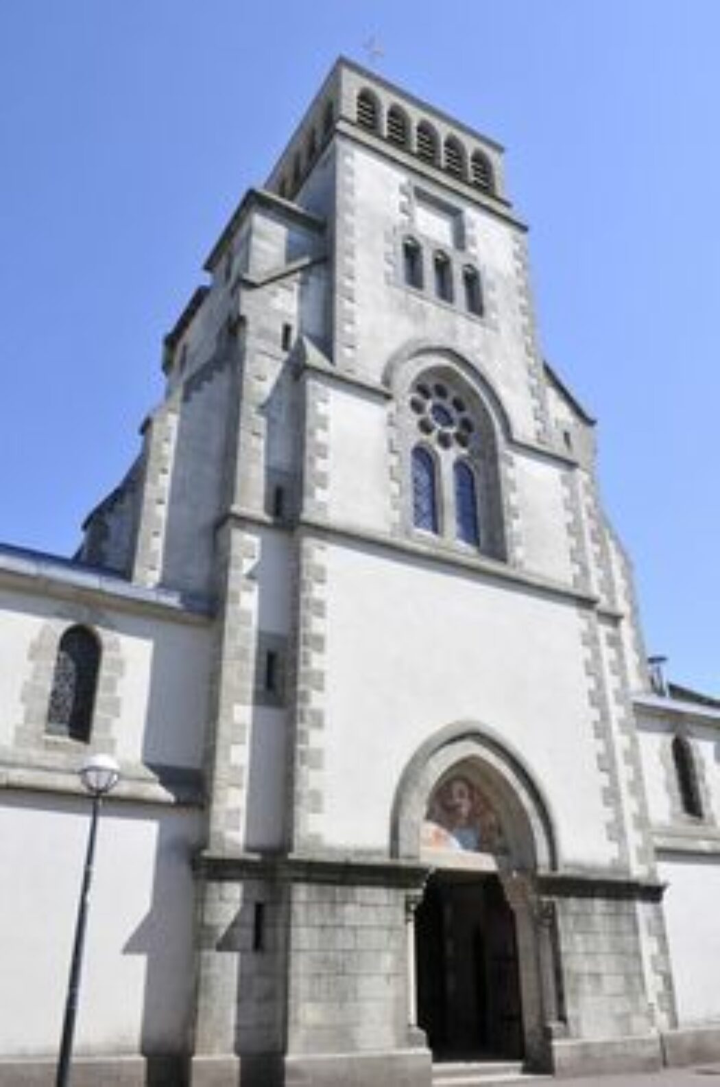 L’église Sainte-Anne d’Arvor à Lorient a été saccagée
