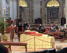 Le corps de Benoît XVI exposé jusqu’à mercredi soir