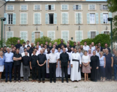 Une neuvaine de chapelet pour les séminaristes et ordinands du diocèse de Toulon