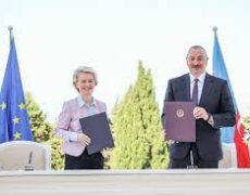 Pendant qu’Ursula von der Leyen collaborait avec le président azéri, ses soldats torturaient des arméniennes et les violaient