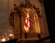 L’Enfant Jésus déplacé après un vol de bijoux