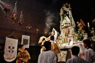 Huitième pèlerinage de la Confrérie Royale, pour le Roi et la France, au Puy-en-Velay, du 18 au 20 mai
