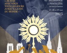 Des milliers de pèlerins marcheront de Paris à Chartres sur le thème de “L’Eucharistie, salut des âmes”