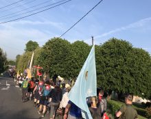 Le bon reportage de BFMTV sur le pèlerinage de Chrétienté