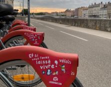 Action des Survivants sur les vélos : après Paris, au tour de Lyon