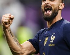 Un maillot d’Olivier Giroud vendu 35 000 euros au profit des chrétiens persécutés en Arménie