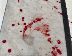 Les milices d’extrême-gauche attaquent une séance de dédicace