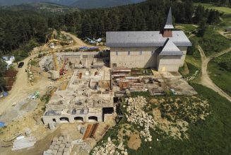 La construction de l’abbaye de Donezan se poursuit