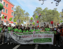 Cologne : la Marche pour la vie bloquée par des activistes de gauche