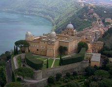 Un incendie à Castelgandolfo, dans les appartements occupés par Jean-Paul II et Benoît XVI