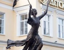 Bénédiction de la statue de Jeanne d’Arc à Saint Petersbourg