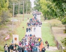 Plus de 2 000 personnes assistent à la messe du cardinal Burke lors du pèlerinage catholique traditionnel en Oklahoma