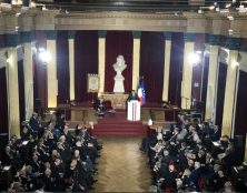 Macron chez les maçons confirme que le Grand Orient de France a contribué à la loi sur l’euthanasie