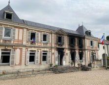 Condamné à du simple sursis pour avoir incendié une mairie