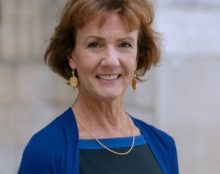 Un extrémiste pro-avortement rejoint la Cour internationale de justice