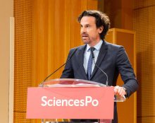 Le directeur de Sciences Po appelait à battre Marine Le Pen. Il aurait surtout l’habitude de battre sa femme