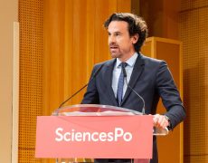 Le directeur de Sciences Po appelait à battre Marine Le Pen. Il aurait surtout l’habitude de battre sa femme
