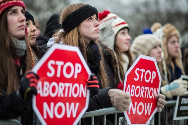 Les membres du Congrès demandent à la Cour suprême de protéger les femmes et les enfants des dangers de la pilule abortive