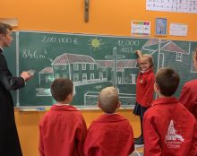 Les petites tuiles font les grands toits