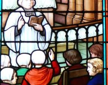 Les jeunes doivent lire le catéchisme pour rencontrer Jésus et y trouver des réponses