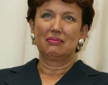 Création d’un comité pour recaser Roselyne Bachelot
