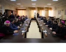 Ukraine : Les prêtres appelés à prendre les armes. Le Saint-Siège reste silencieux