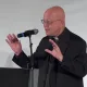 Suisse : un prêtre catholique jugé pour “crime de haine” à la suite d’un article critiquant le clergé homosexuel
