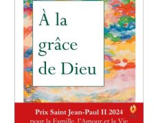 Laurence de Charette reçoit le prix Saint Jean-Paul II pour son livre «À la grâce de Dieu»