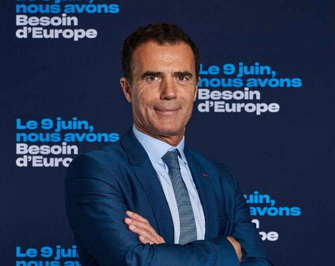 La macronie choisit de faire élire un Italien sur le quota des députés européens français