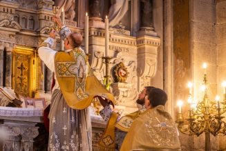 Pourquoi la liturgie traditionnelle attire-t-elle les jeunes ?