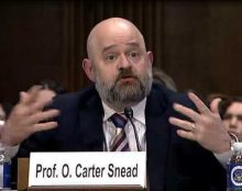 Expert en Bioéthique Snead Appelle à une Gouvernance Juste de l’Avortement