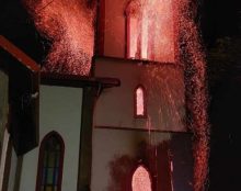 Nouvelle Calédonie : Après l’église de Saint-Louis, l’église de Vao, à l’Île des Pins, a été incendiée