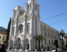 Nice : un homme récite le Coran dans la basilique Notre-Dame de l’Assomption